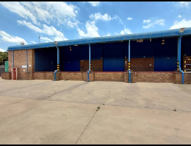 1,849M² WAREHOUSE TO LET IN POMONA